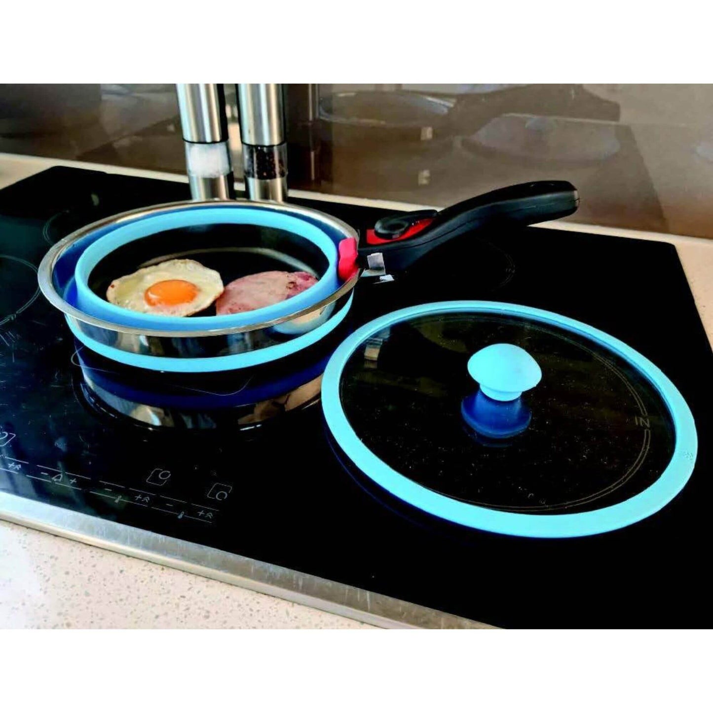 Non-stick collapsible silicone pot set of three with detachable handle, ideal for caravans, RVs, and compact kitchens.