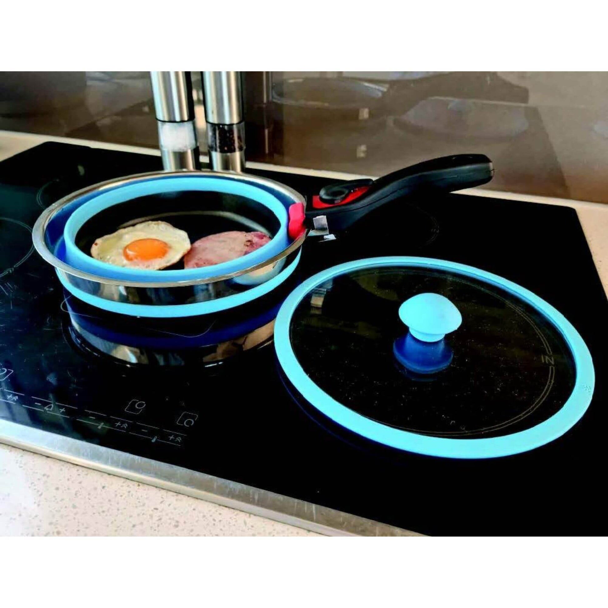 Non-stick collapsible silicone pot set of three with detachable handle, ideal for caravans, RVs, and compact kitchens.