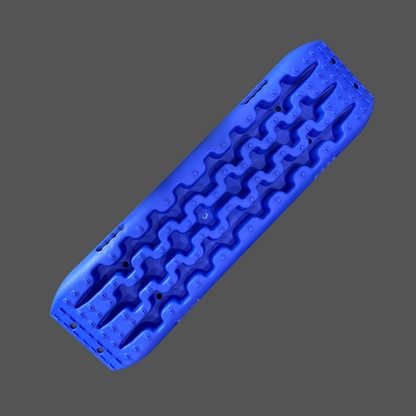 Set of 2 recovery tracks for sand, snow, and mud with reinforced nylon construction and ergonomic handles