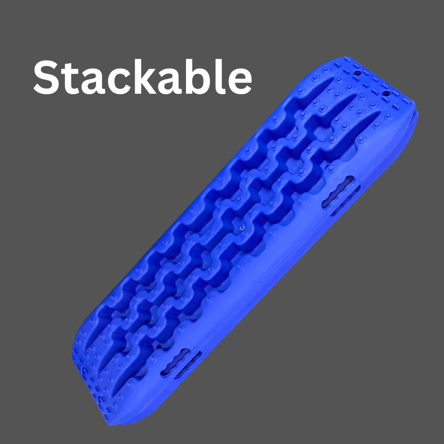 Set of 2 recovery tracks for sand, snow, and mud with reinforced nylon construction and ergonomic handles