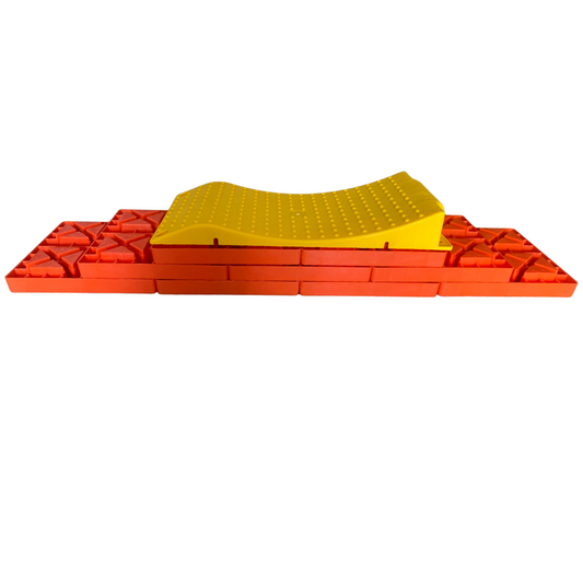 Lynx 10 piece levelling kit with interlocking blocks and tyre saver for caravans and campers